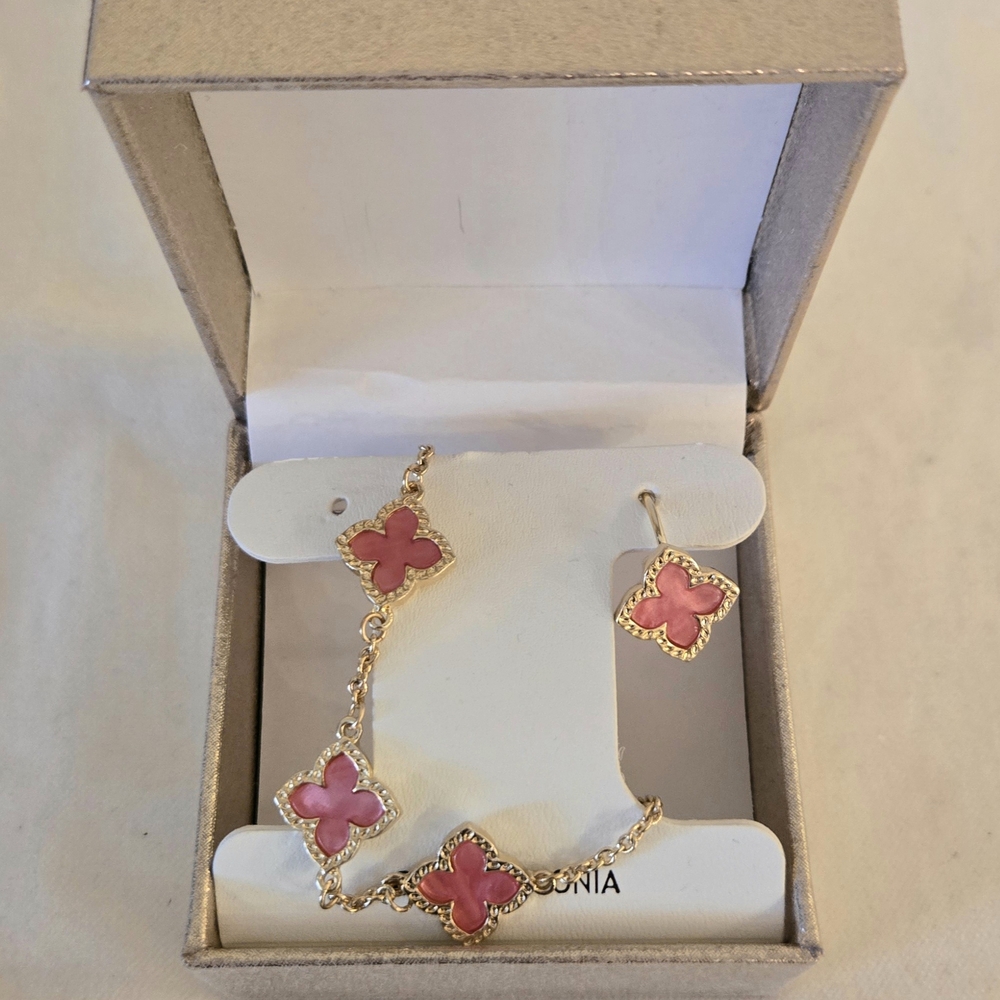 Nanette Lepore Elegant Pink and Gold Clover Bracelet And Ring Jewelry Set